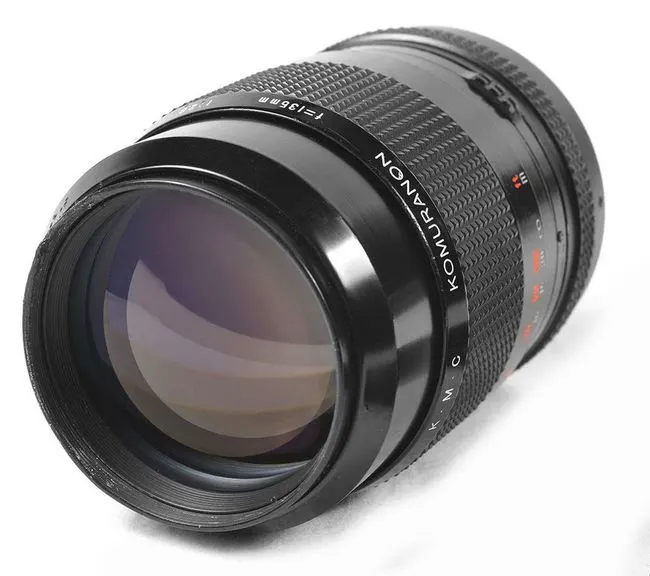 Komuranon 135mm f/2.8 KMC