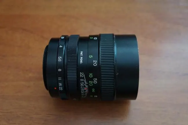 Lentar 135mm f/2.8