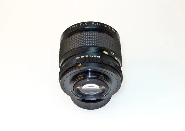 Accura 28mm f/2 Formula V (by Mitake)
