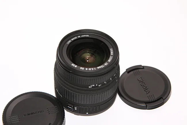 Sigma DG 28-70mm f/2.8-4