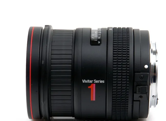 Vivitar Series 1 28-70mm f/2.8 VMC