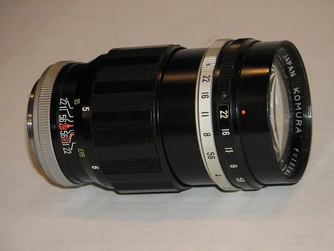 Komura 135mm f/2.8