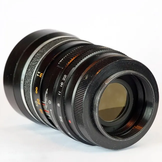 Tokunon 135mm f/2.8
