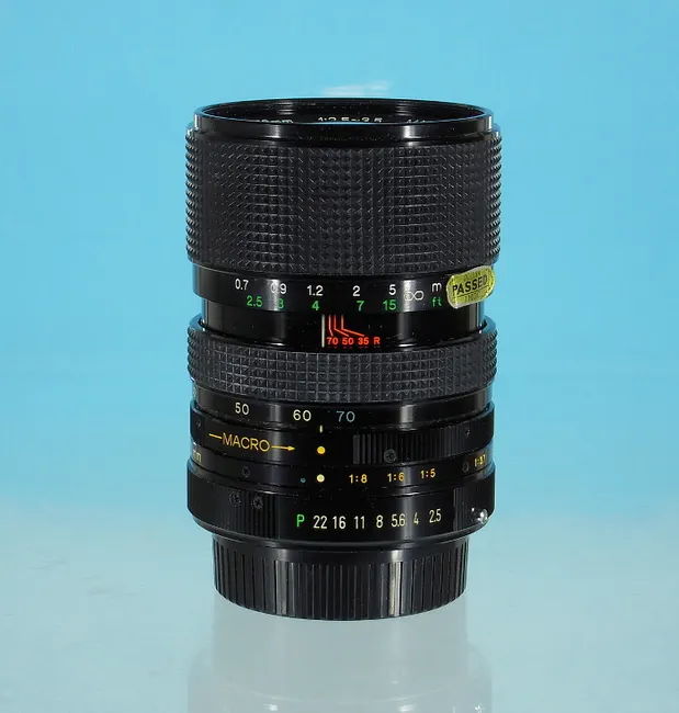 Hanimex 35-70mm f/2.5-3.5 MC Auto Macro