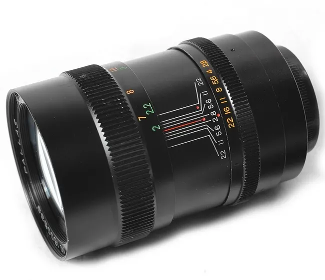 Pallas 135mm f/2.8 Auto (III)