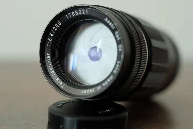 Tele-Takumar 200mm f/5.6
