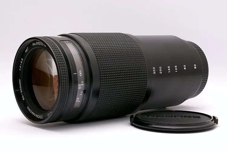Cosina 60-300mm f/4 - 5.6