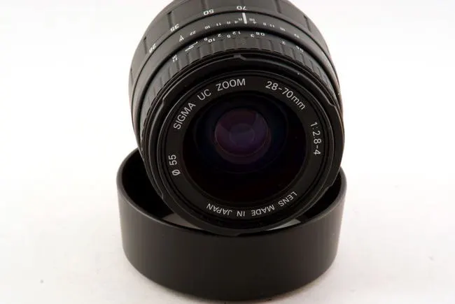 Sigma AF 28-70mm f/2.8-4 UC