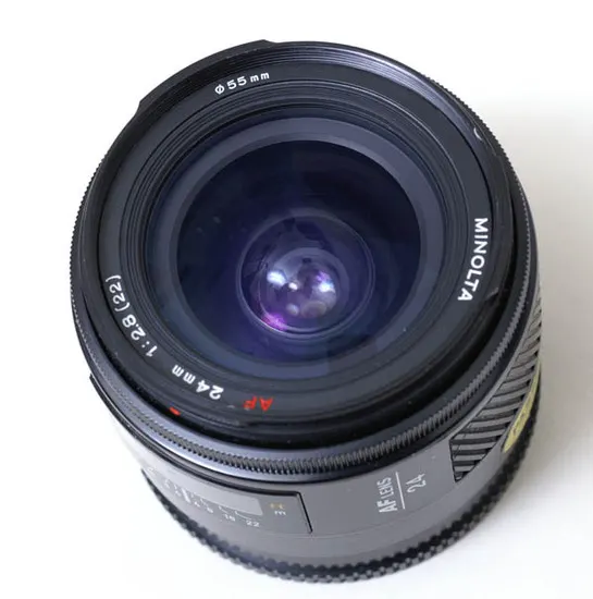 Minolta AF 24mm f/2.8