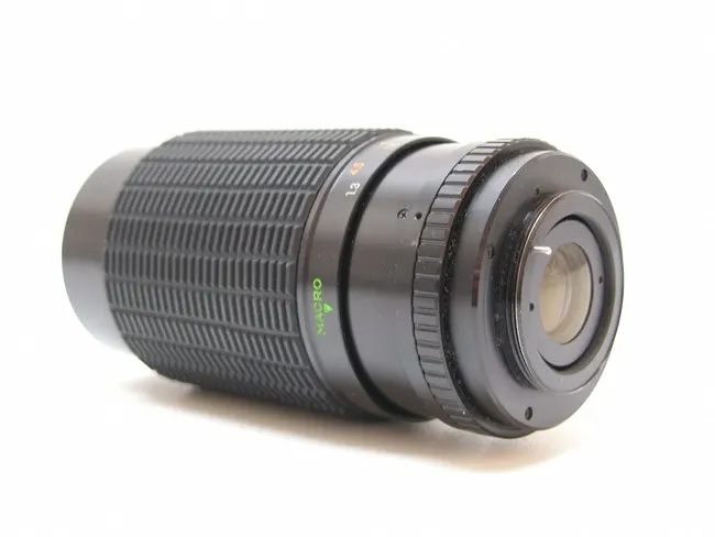 Makinon 70-210mm f/4.0 MC Serie E