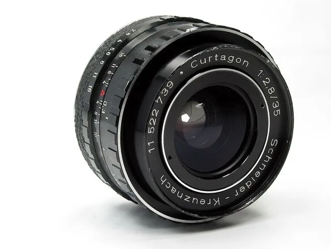 Schneider-Kreuznach -Curtagon 35mm f/2.8