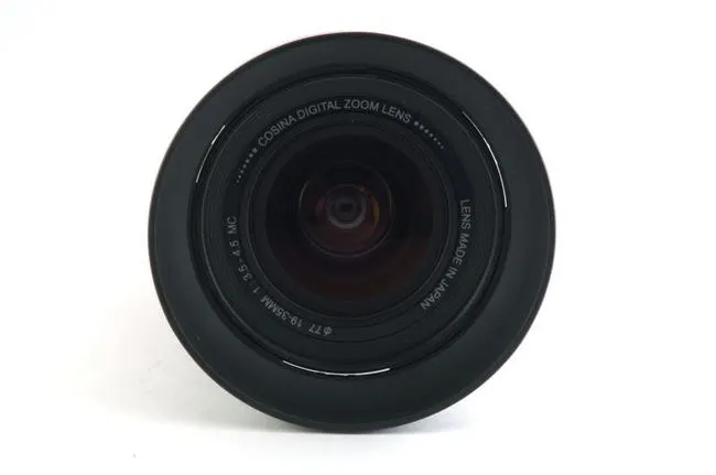 Cosina AF 19-35mm f/3.5-4.5 MC