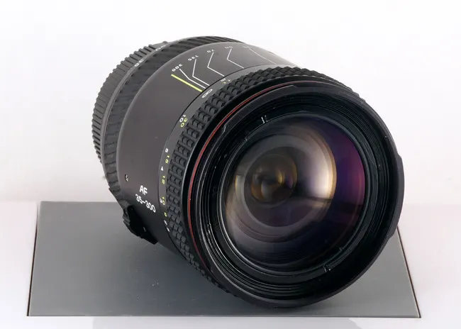 Tokina AF 35-300mm f/4.5-6.7 Af/353