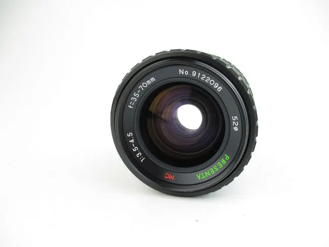 Presenta 35-70mm f/3.5-4.5 MC