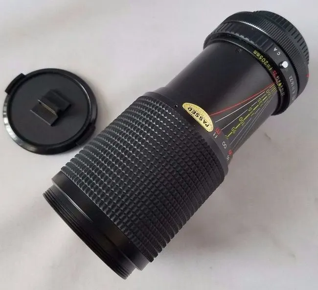Super-Foto 80-205mm f/4.5 Auto MC