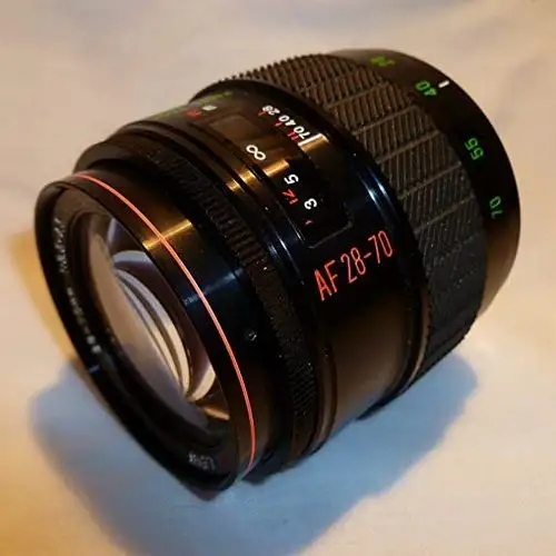 Samyang 28-70mm f/3.5-4.5 AF Macro Zoom