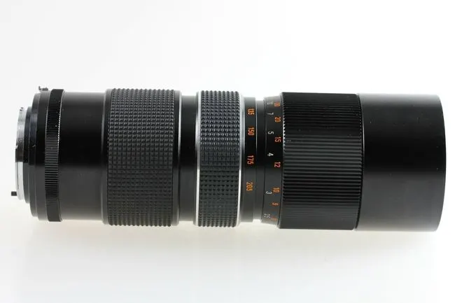 Travenar 85-205mm f/4 Auto Tele