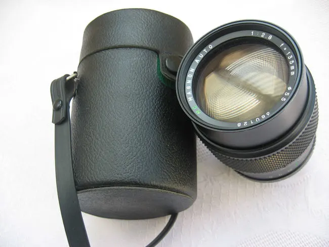 Magnon 135mm f/2.8 MC Auto