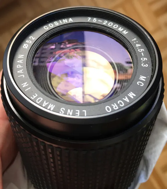 Cosina 75-200mm f/4.5-5.3 MC Macro