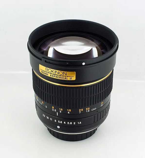 Rokinon 85mm f/1.4 Aspherical IF