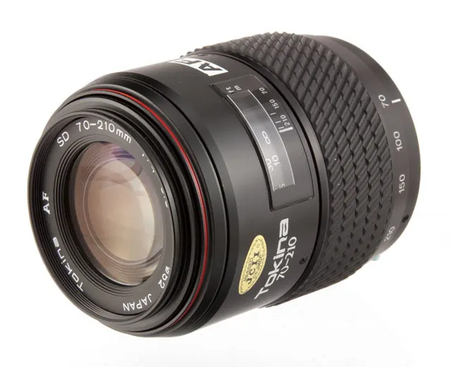 Tokina AF 70-210mm f/4-5.6 SD