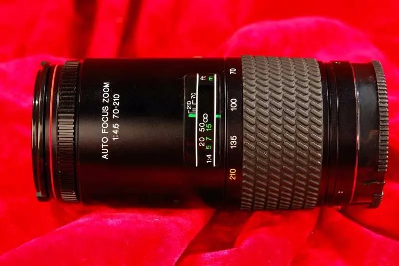 Tokina (Cimark) 70-210mm f/4.5 AF Zoom