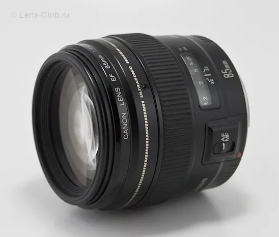 Canon EF 85mm f/1.8 USM