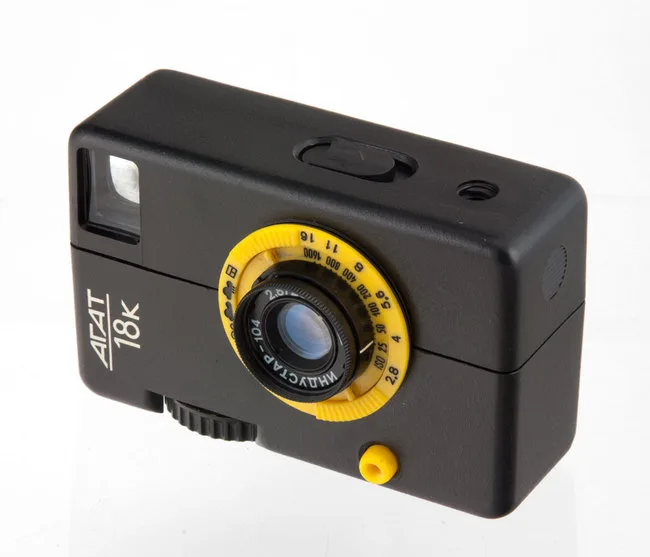 Industar-104 28mm f/2.8