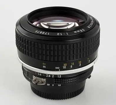 Nikon Noct-Nikkor 58mm f/1.2 Ai