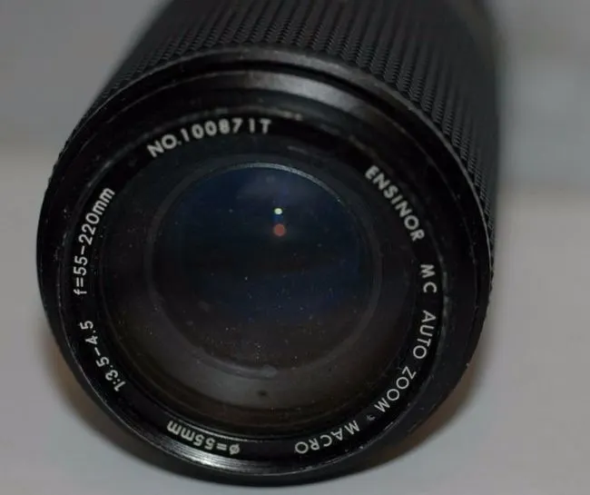 Ensinor 55-220mm f/3.5-4.5 MC Auto zoom+macro