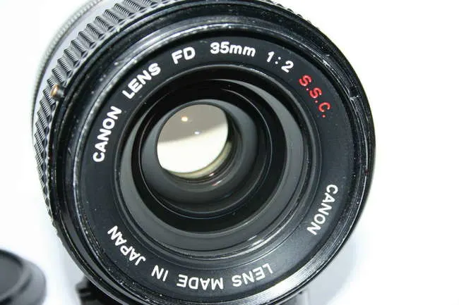 Canon FD 35mm f/2 S.S.C (I)
