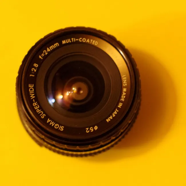 Sigma Super-Wide Macro 24mm f/2.8 MC