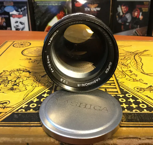 Yashica Super Yashinon-R 135mm f/2.8 (Tomioka)