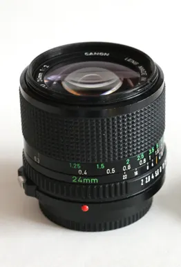 Canon FDn 24mm f/2.0