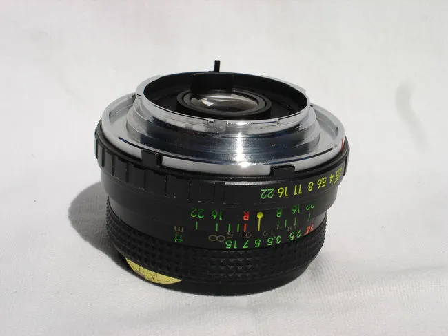 Amicam 28mm f/2.8 Multi-Coated Wide Angle 28W