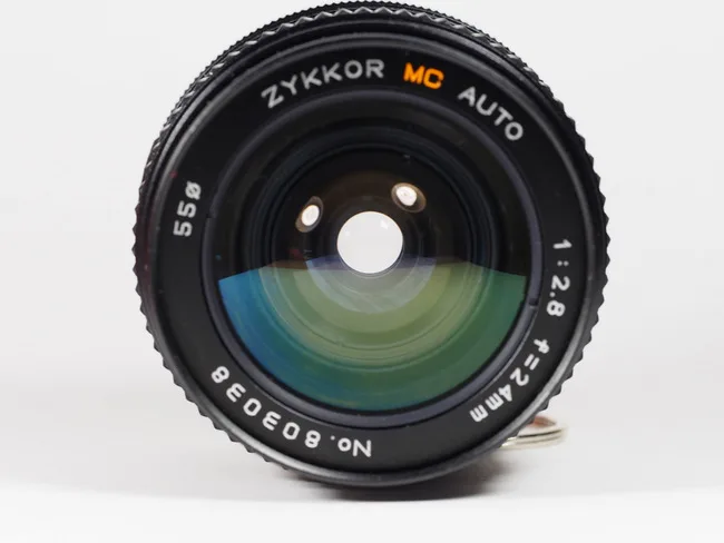 Zykkor 24mm f / 2.8 MC Auto