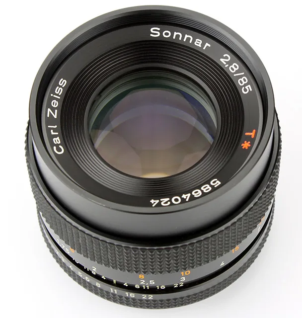 Carl Zeiss Sonnar T 85mm f/2.8 C/Y