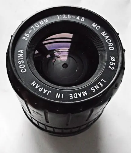 Cosina 35-70mm f/3.5-4.8 MC Macro