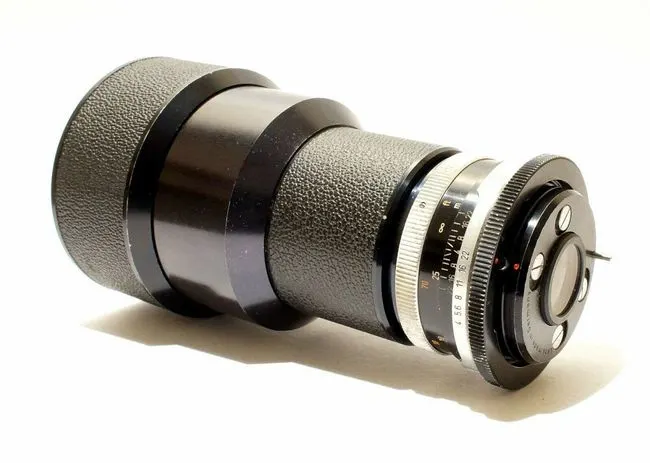 Carl Zeiss Super-Dynarex 200mm f/4 (Icarex 35)