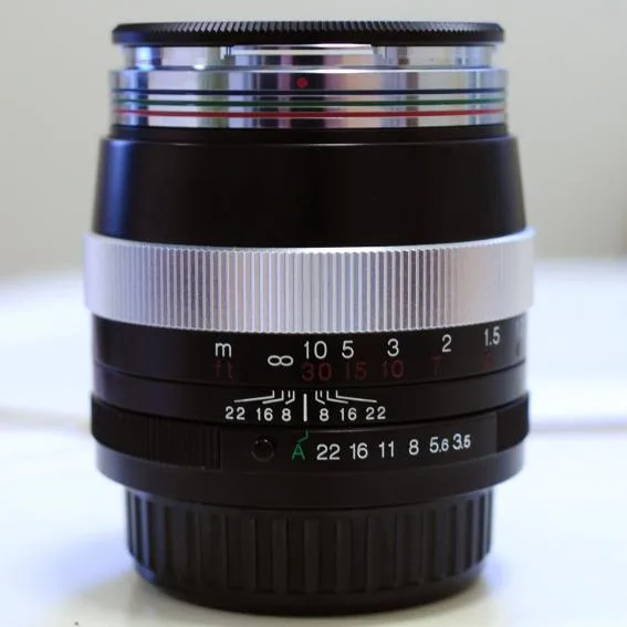 Voigtlander APO-Lanthar 90mm f/3.5 SL