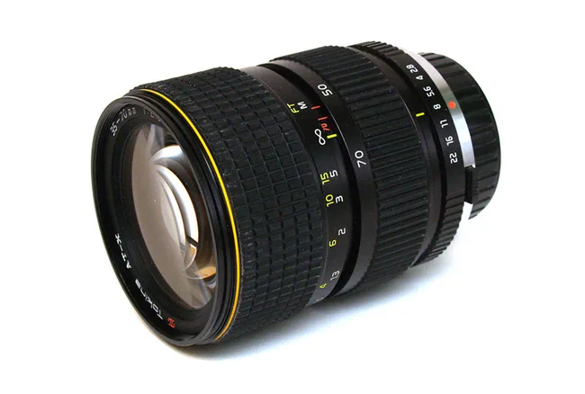 Tokina AT-X 35-70mm f/2.8