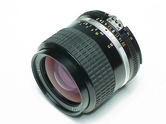 Nikon Nikkor 28mm f/2 Ai-S