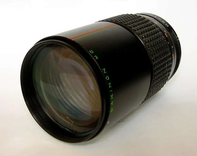 Makinon 200mm f/3.3 MC Auto