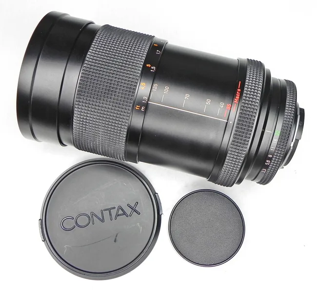 Carl Zeiss Vario-Sonnar T 35-135mm f/3.3-4.5 C/Y