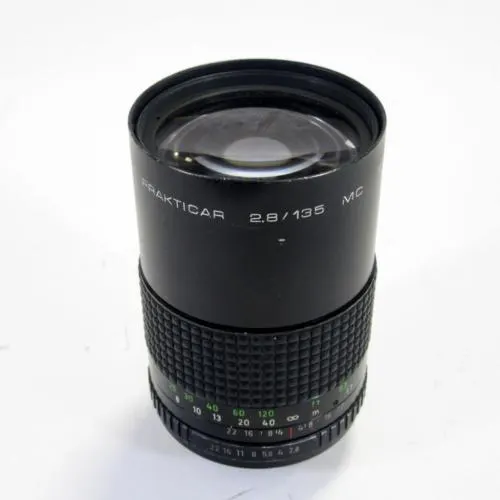 Prakticar 135mm f/2.8 MC