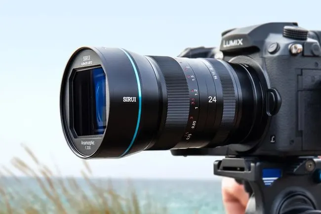Sirui 24mm f/2.8 Anamorphic