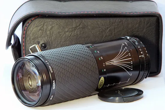 Sigma Zoom 75-300mm f/4.5-5.6 Multi-Coated