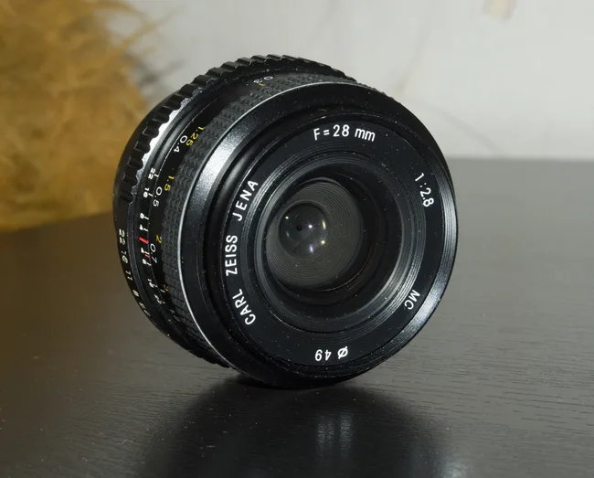 Carl Zeiss Jena 28mm f/2.8 MC