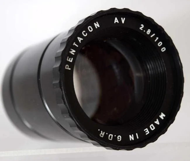 Pentacon AV 100mm f/2.8