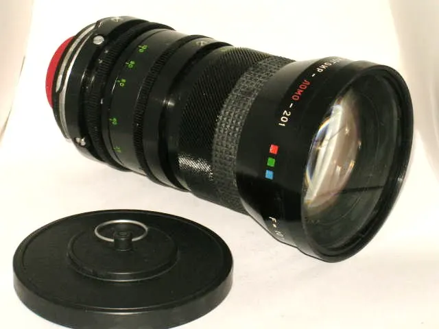 Variogoir-LOMO-201 10-100mm f/1.8